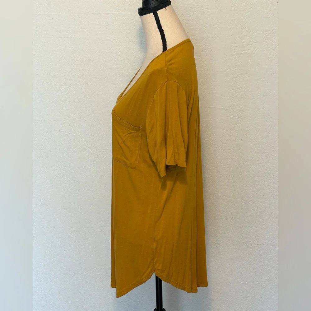 Allegrace Mustard Yellow V-Neck Tunic Top (Size Large)